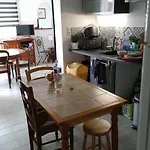 Marguerite, Au 1er- Chaumonty