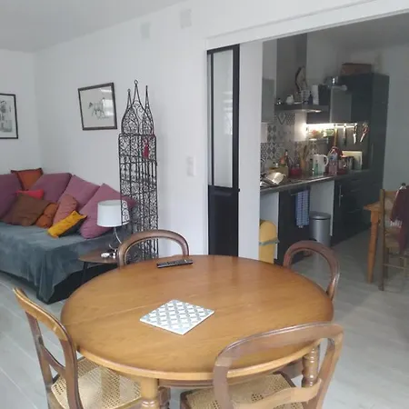 Marguerite, Au 1er- Chaumonty