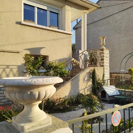 Marguerite, Au 1er- Chaumonty Appartement